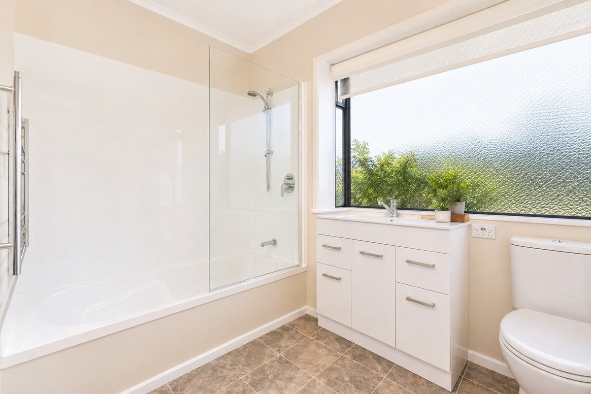 82A Riversdale Road, Avondale, Auckland - Carousel 13