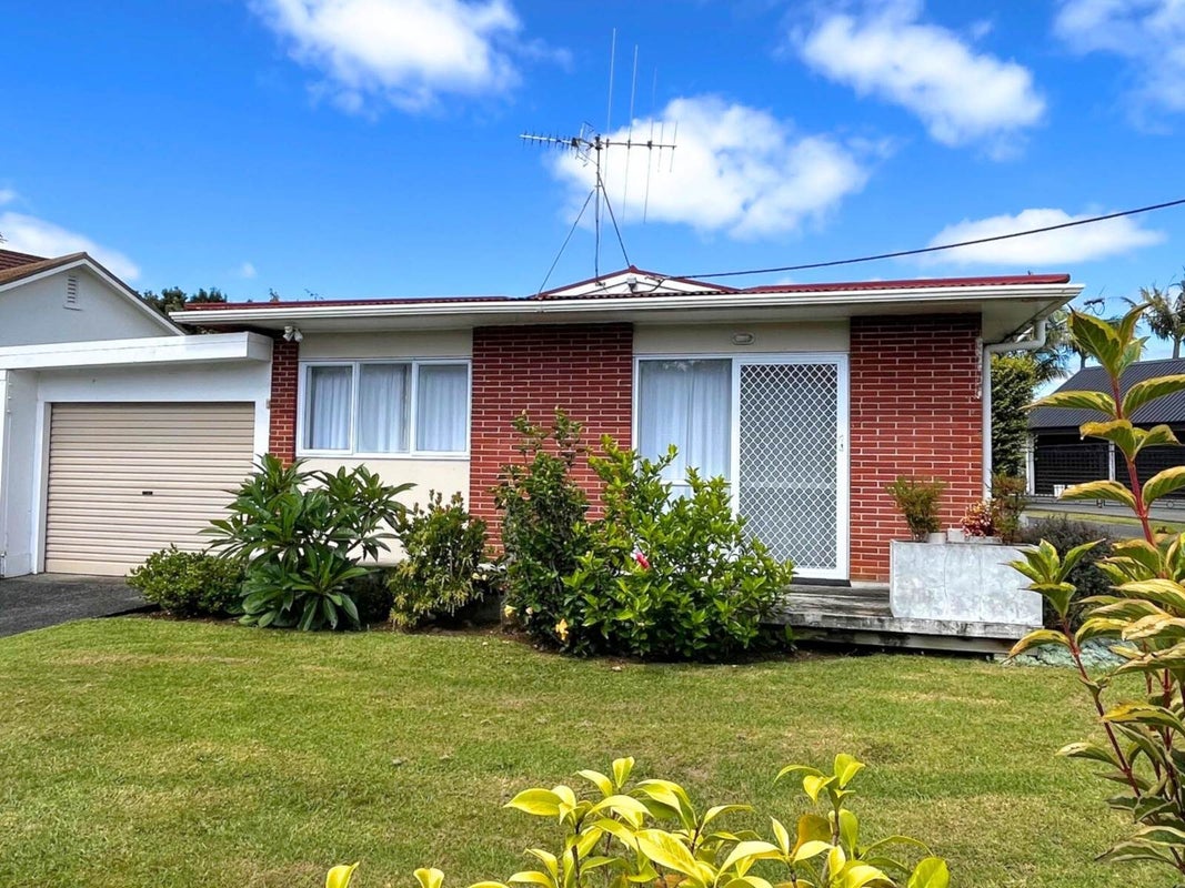 14B Lovatt Crescent, Kensington, Whangarei - Carousel 1