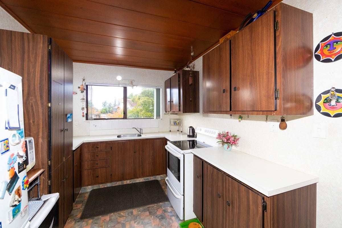 18 Auckland Road, Greenmeadows, Napier - Carousel 2