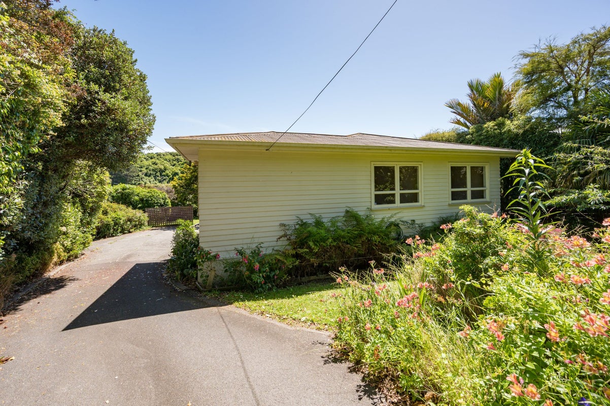 13 Torlesse Street, Enner Glynn, Nelson - Carousel 1