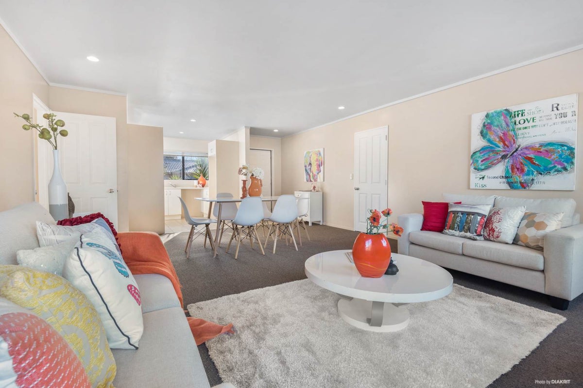18 Carlas Way, Ranui, Auckland - Carousel 2