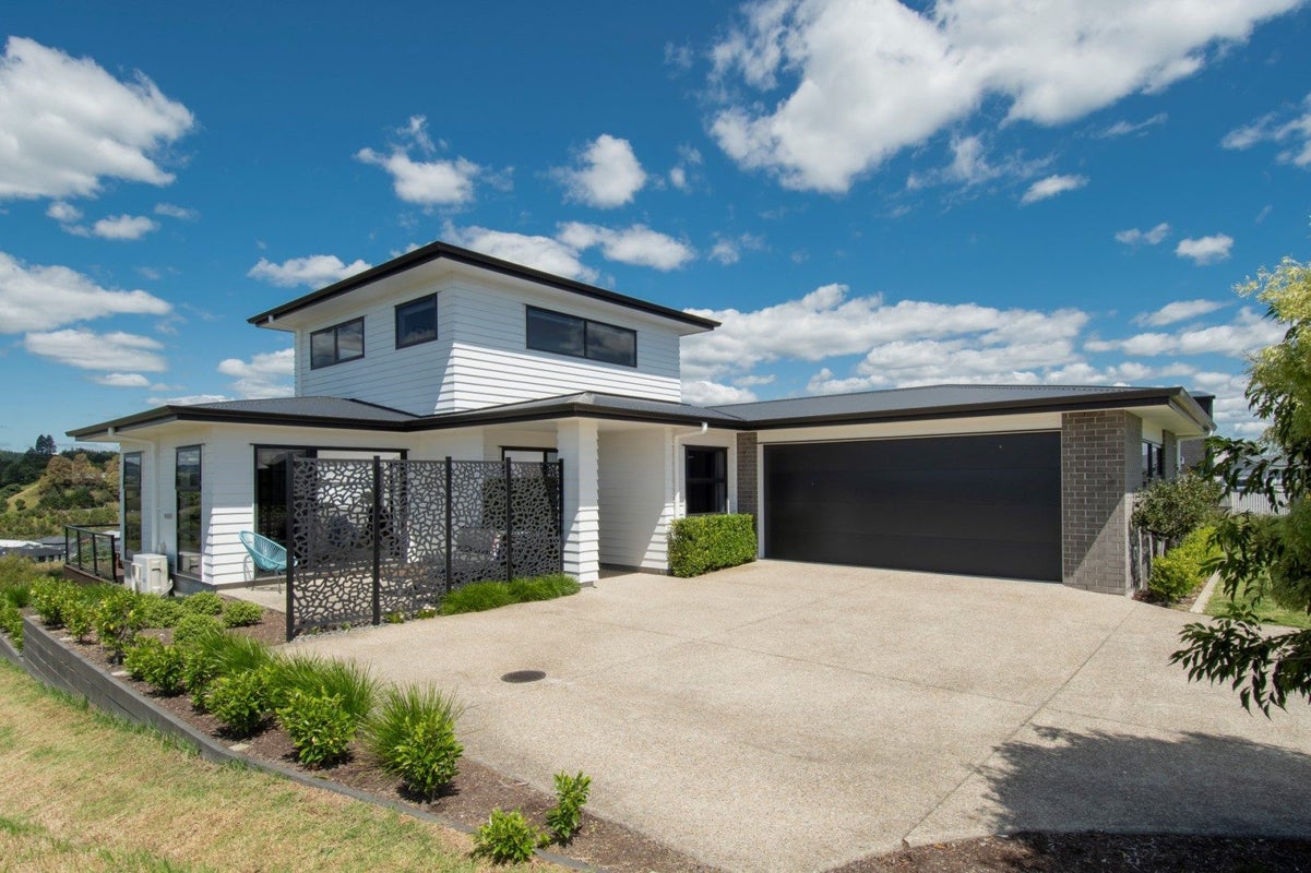 183 Penetaka Heights, Pyes Pa, Tauranga - Carousel 2