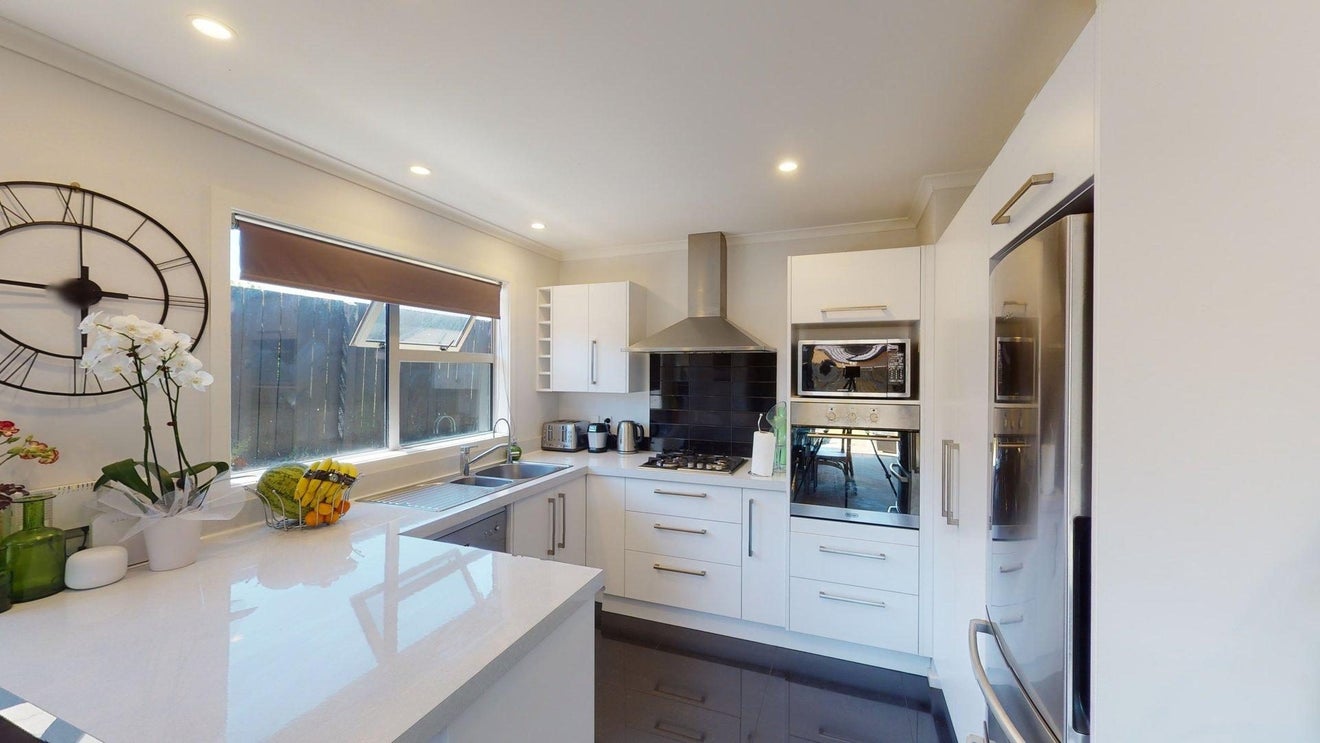 97B Roberts Line, Kelvin Grove, Palmerston North - Carousel 2