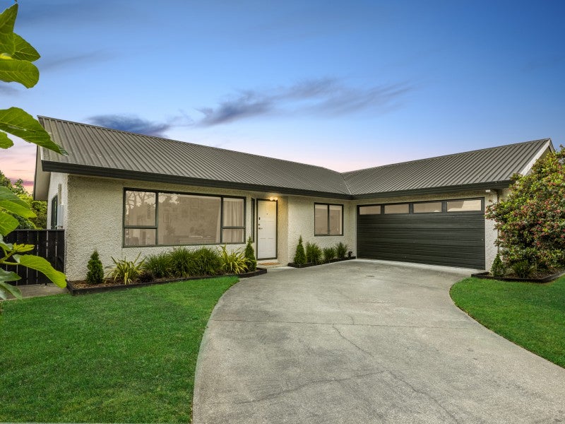 6 Symons Street, Parkvale, Hastings - Carousel 1