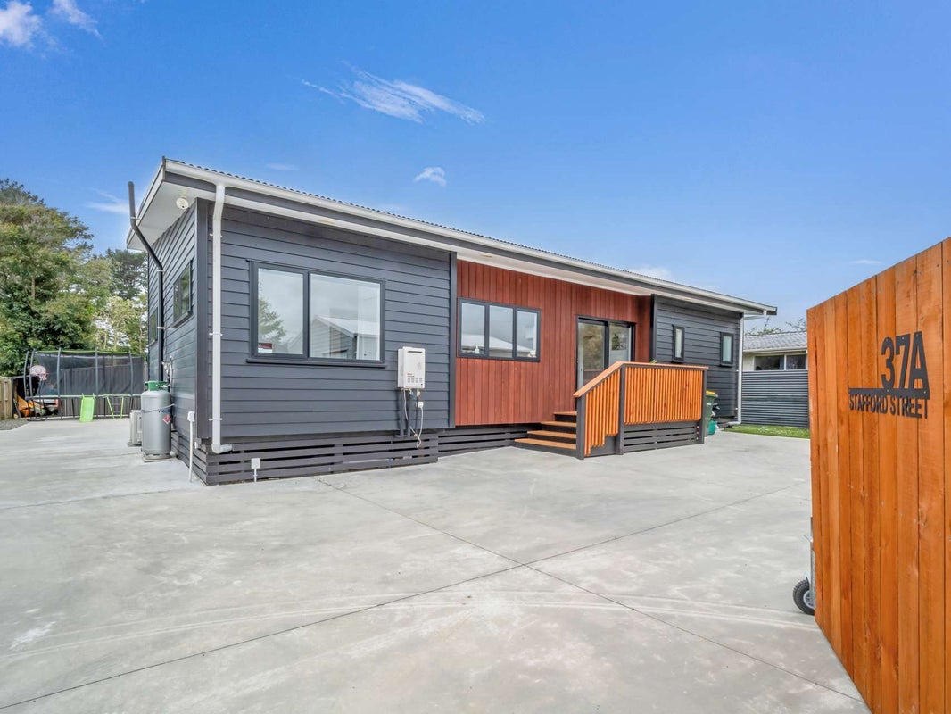 37A Stafford Street, Shannon, Shannon - Carousel 1