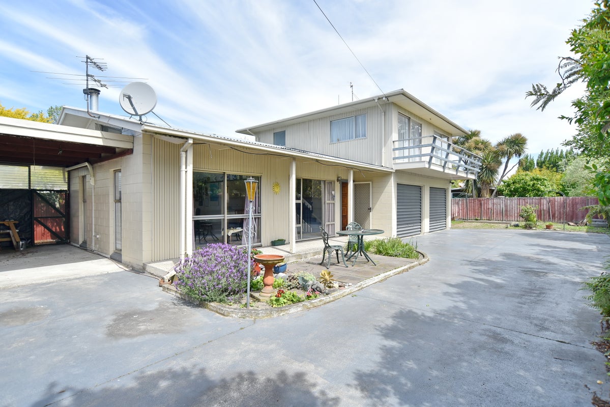 2/43 Vagues Road, Northcote, Christchurch - Carousel 1