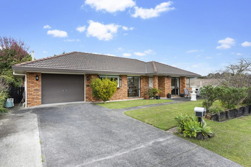 9 Meynell Court, Glen Eden, Auckland - Carousel 1