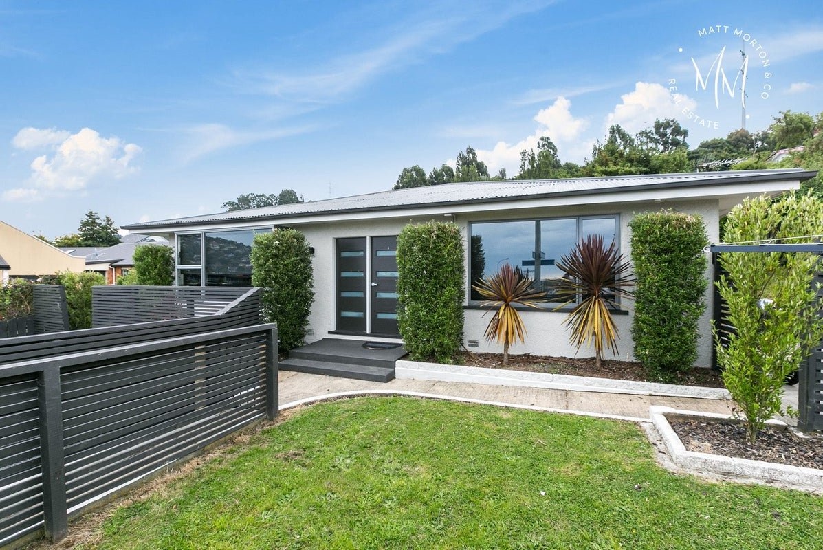 198 South Road, Caversham, Dunedin - Carousel 1