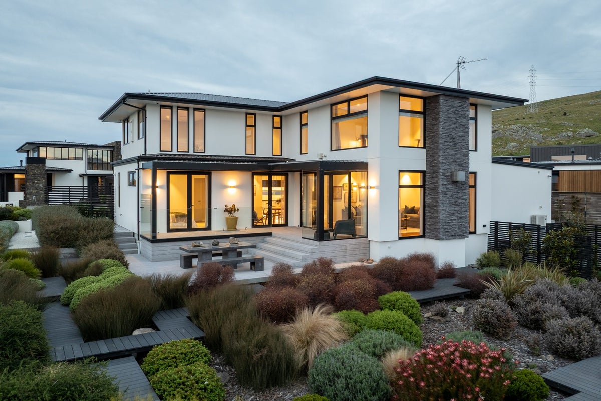 9 Parkridge Place, Mount Pleasant, Christchurch City, Canterbury - Carousel 2