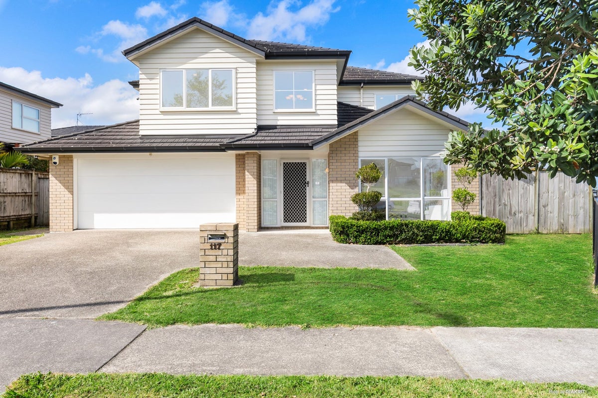 117 Stancombe Road, Flat Bush, Auckland - Carousel 1