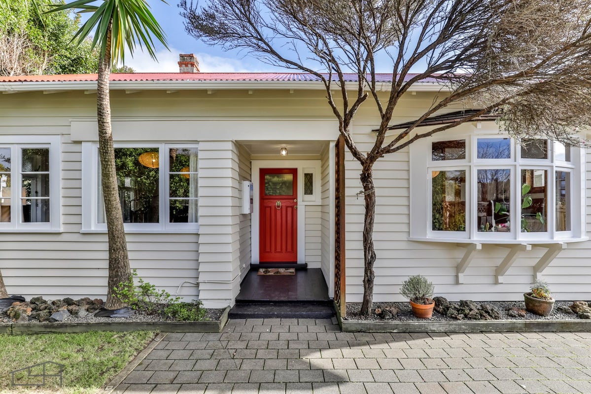1/1209 New North Road, Mount Albert, Auckland - Carousel 1
