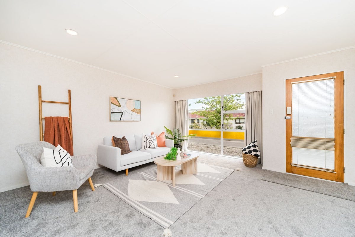 28B Wood Street, Takaro, Palmerston North - Carousel 2