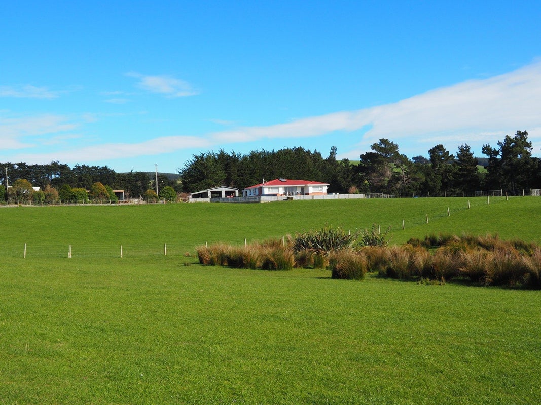 86 Jacks Bay Road, Hinahina - Carousel 1