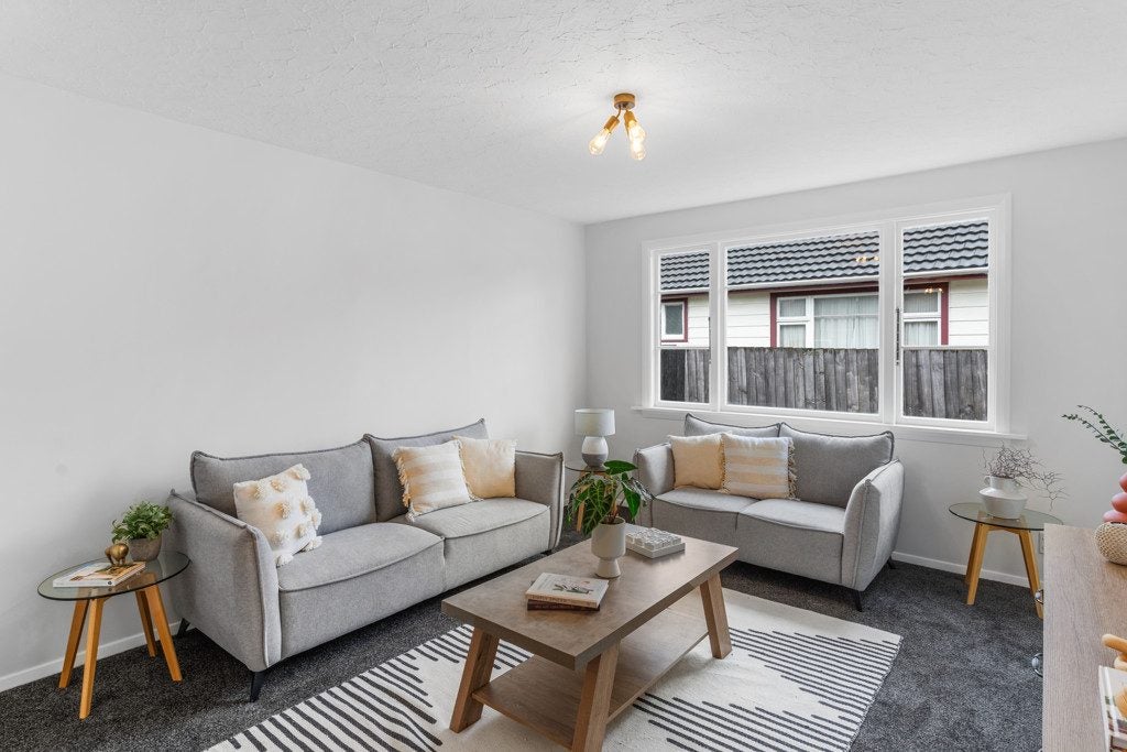 1/64 Marlow Road, Aranui, Christchurch - Carousel 1