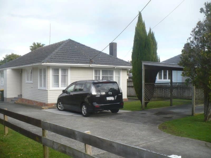 620A Te Atatu Road, Te Atatu Peninsula, Auckland - Carousel 1