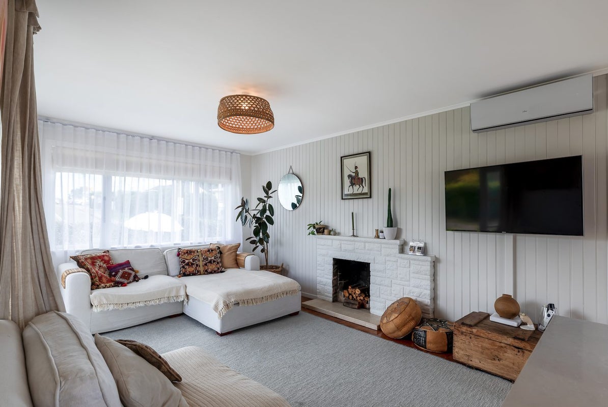 79 Farquhar Road, Glendene, Auckland - Carousel 2
