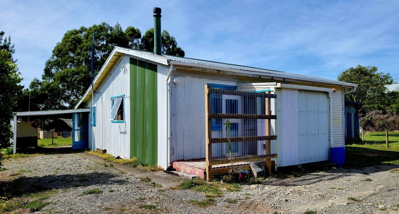 83 High Street, Eketahuna, Eketahuna - Carousel 1