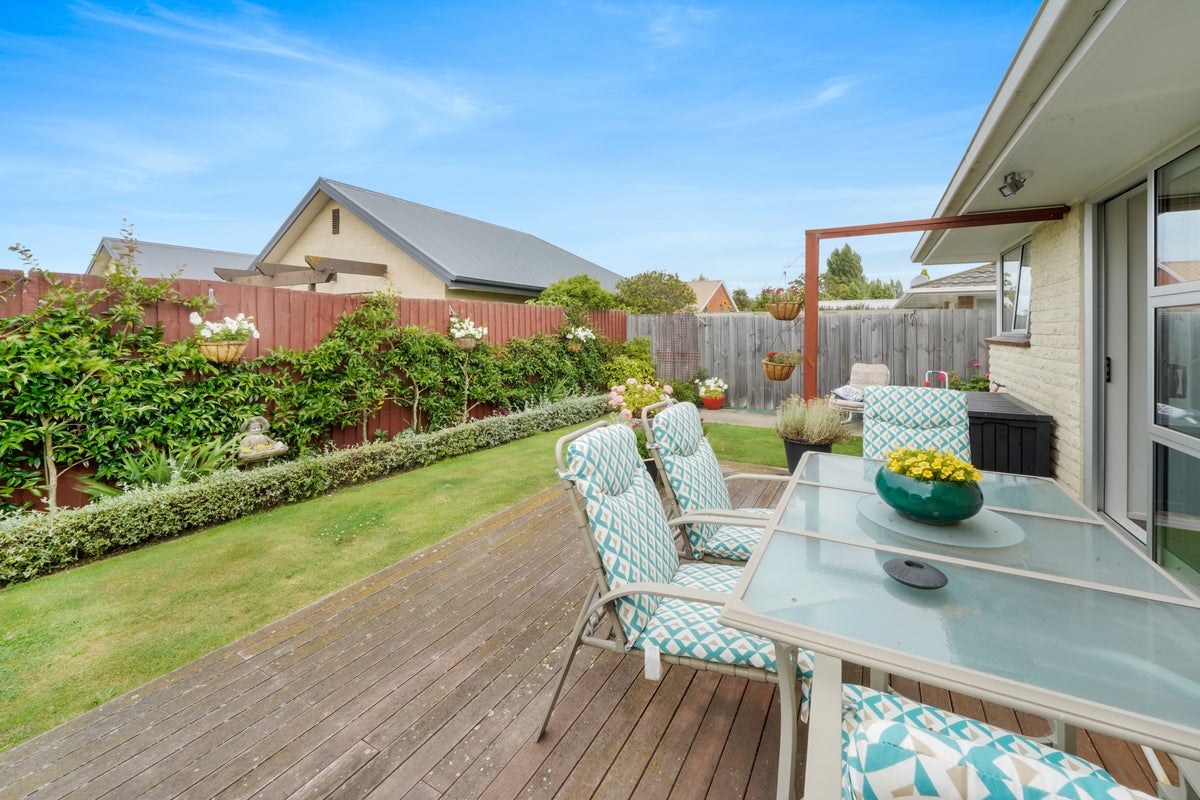 2/21 Apollo Place, Papanui, Christchurch - Carousel 2
