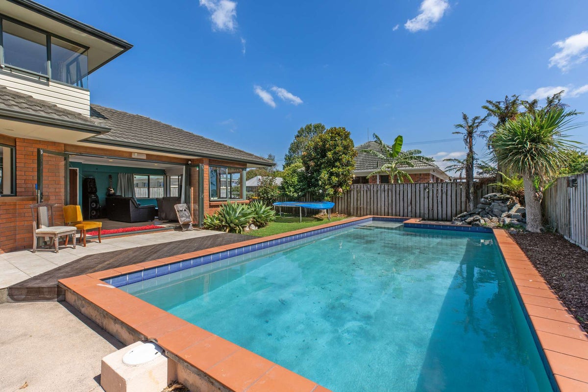 35A Clevedon Road, Papakura, Papakura - Carousel 2