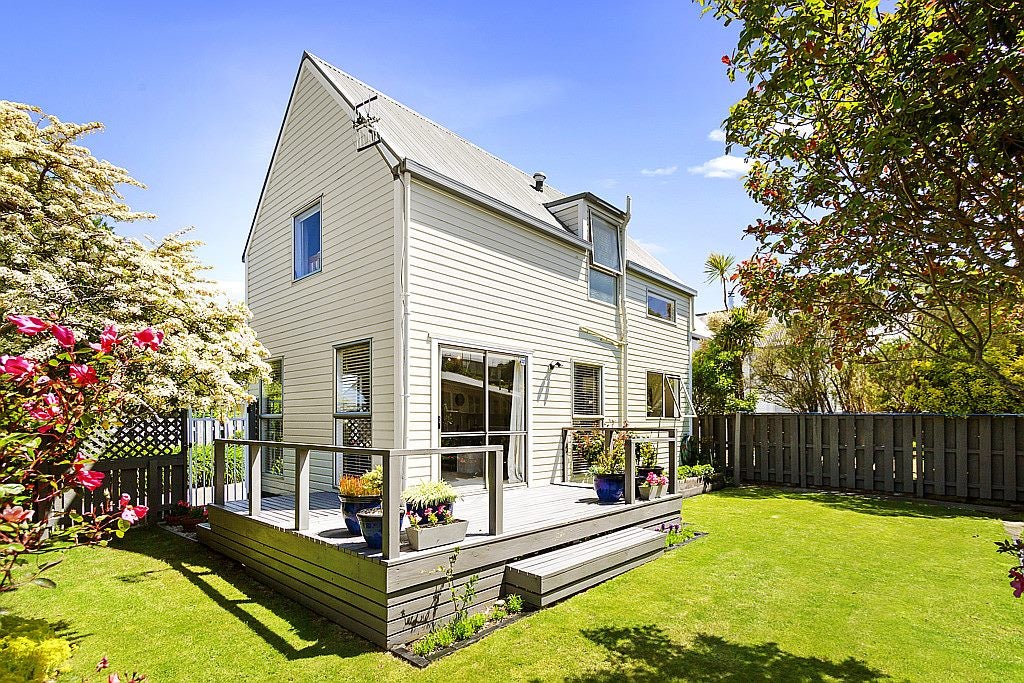 25A Cedar Street, Maungaraki, Lower Hutt - Carousel 1