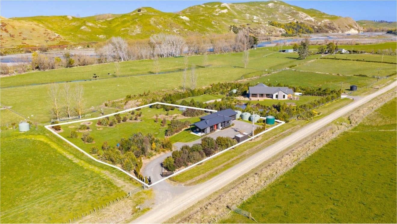 40 River Road, Waipawa - Carousel 2