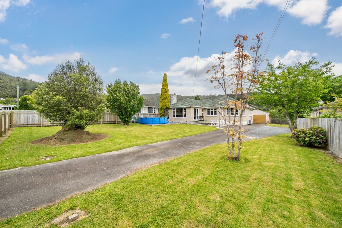 36 Horoeka Street, Stokes Valley, Lower Hutt - Carousel 22