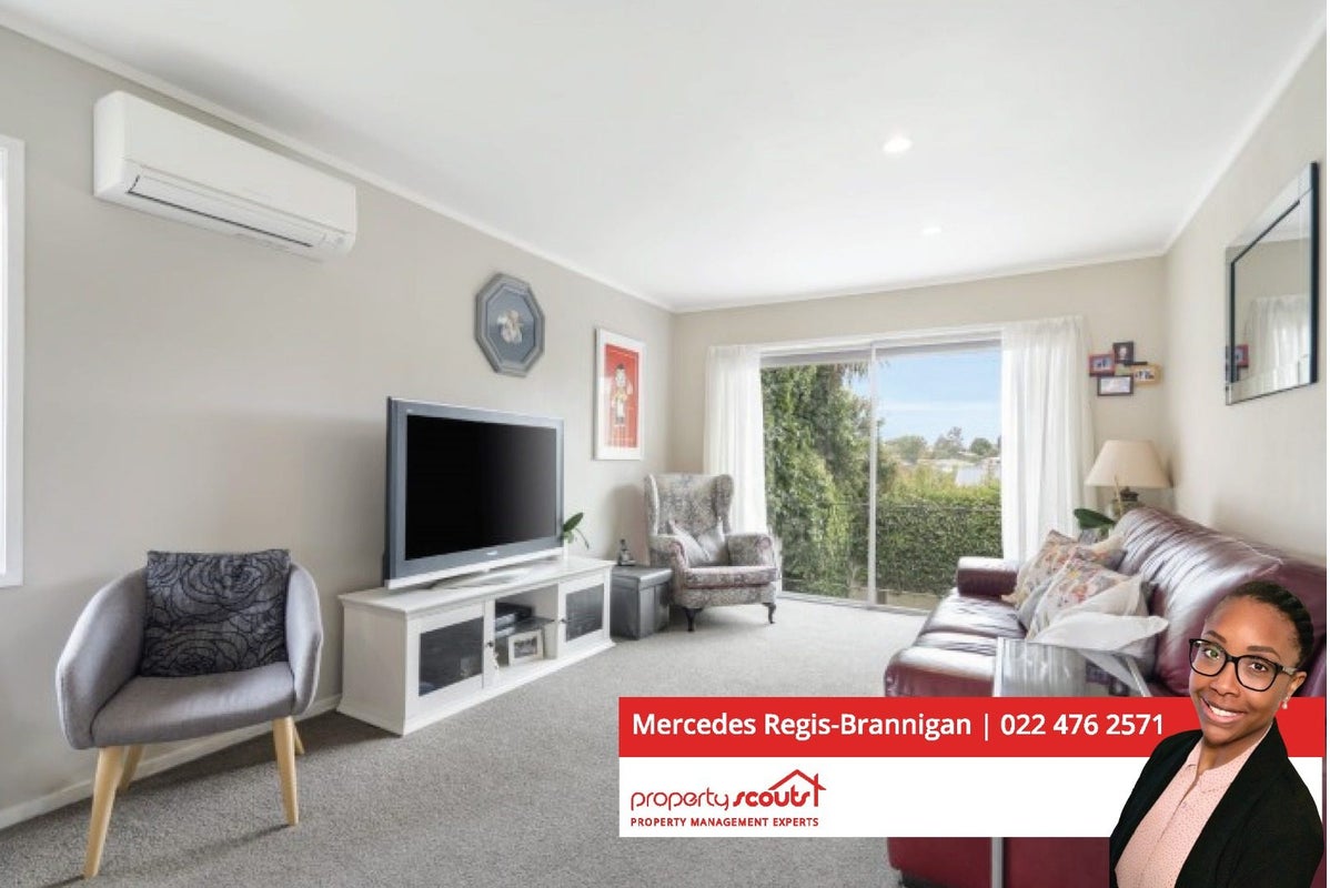 2/41 Mason Street, New Lynn, Auckland - Carousel 1