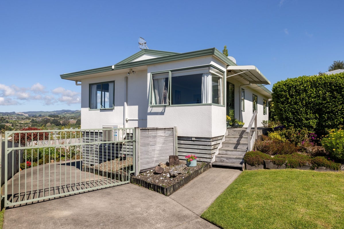 56 Kiteroa Street, Greerton, Tauranga - Carousel 14