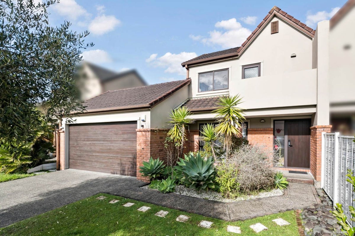 19 Marquette Avenue, Albany, Auckland - Carousel 1