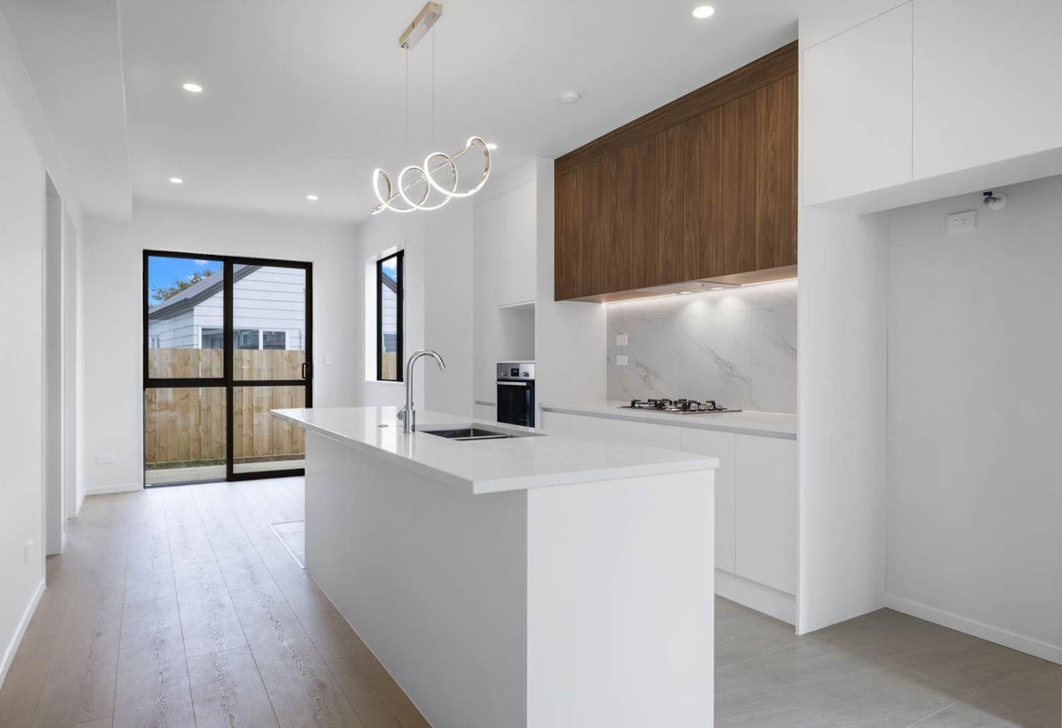 105 Aviemore Drive, Highland Park, Auckland - Carousel 2