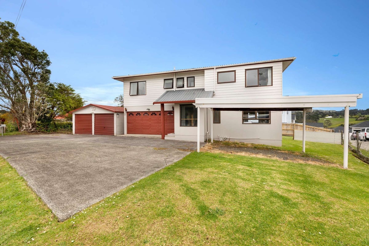 3 Wallace Road, Ranui, Auckland - Carousel 1