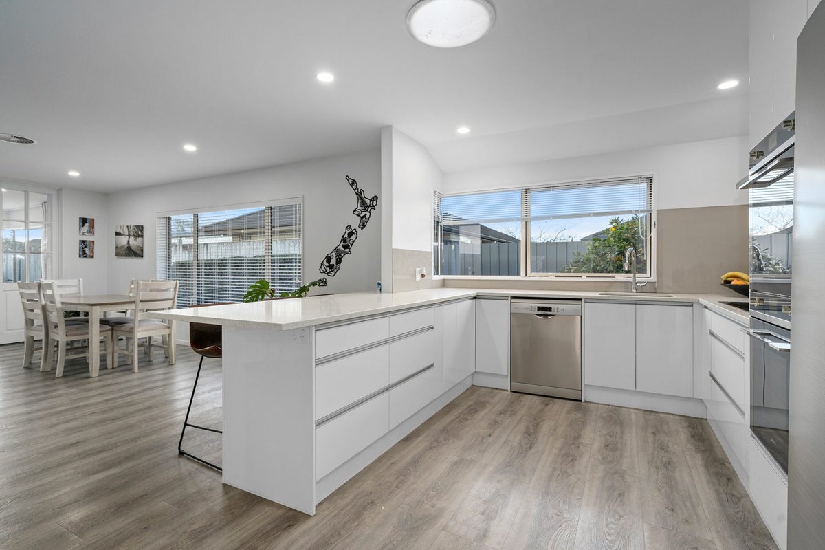 45 Campbell Street, Leamington, Cambridge - Carousel 2