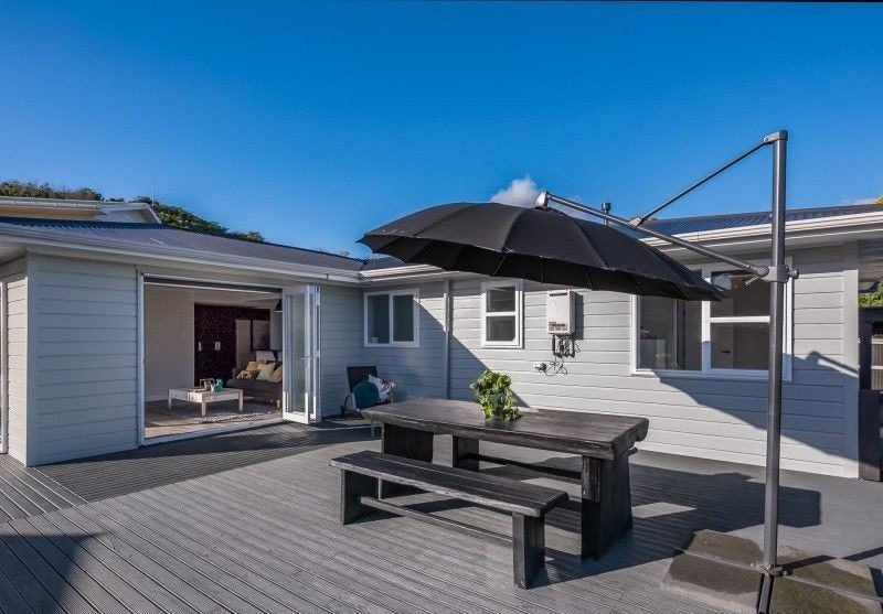 12 Christchurch Crescent, Kelson, Lower Hutt - Carousel 13