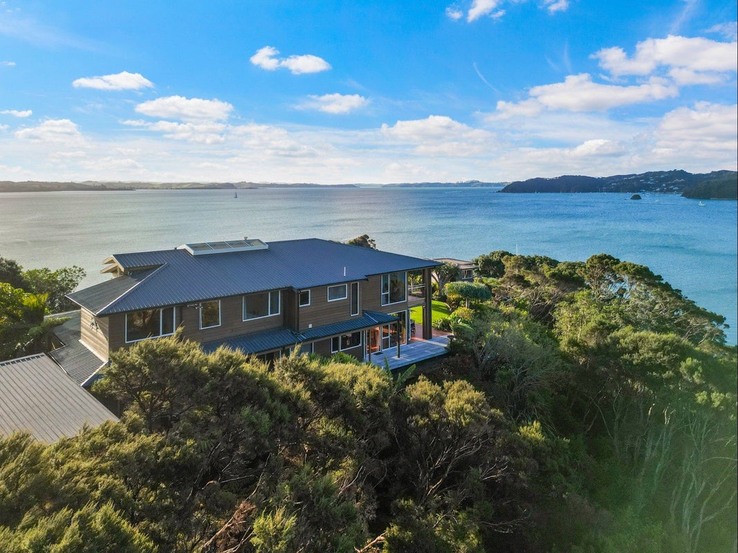18 Kaha Place, Russell, Russell - Carousel 1