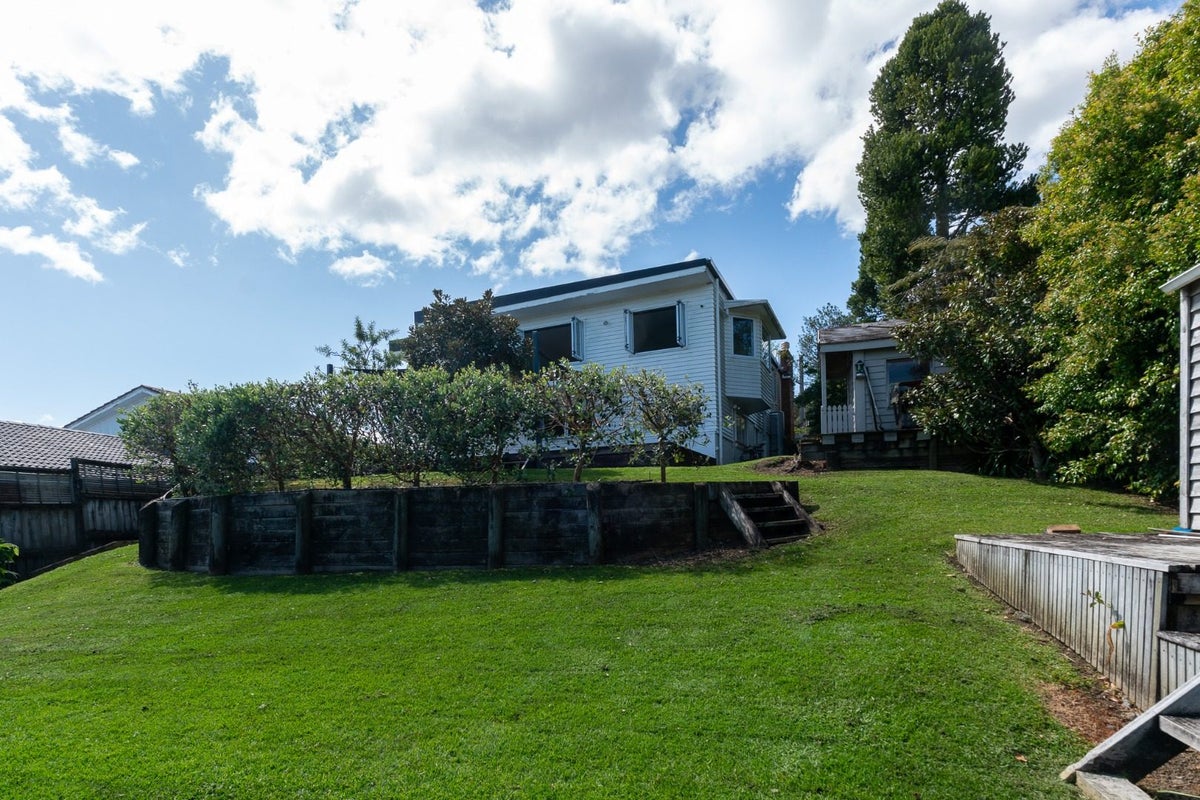 35 Pleasant Road, Glen Eden, Auckland - Carousel 16