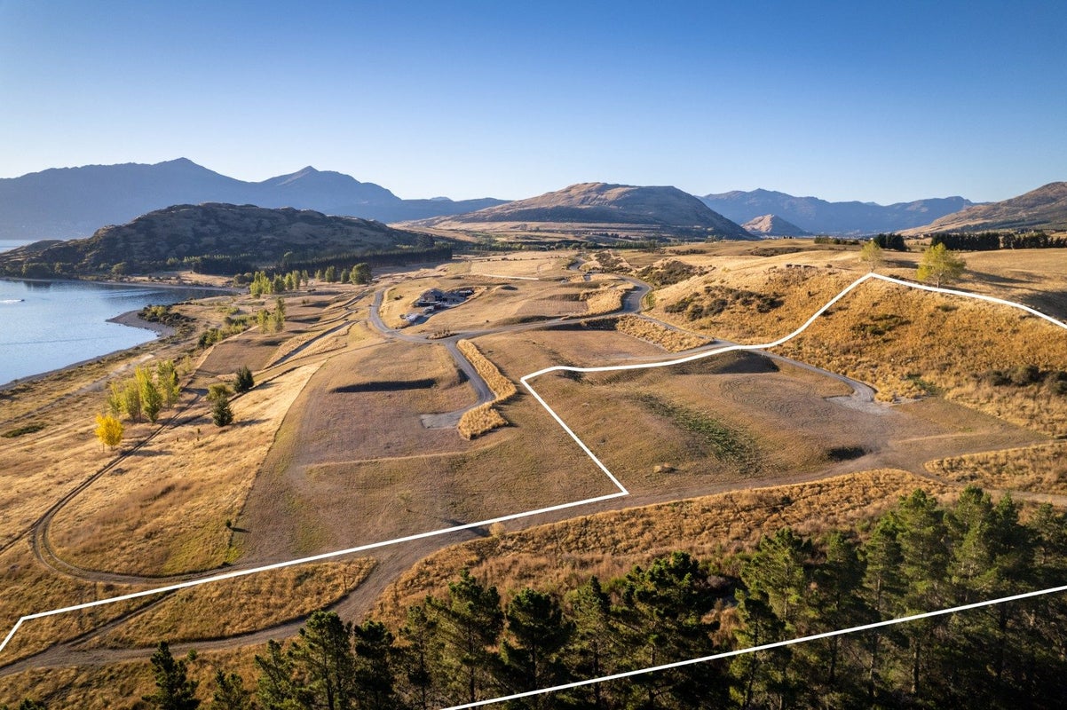1 Nathanael Place, Drift Bay, Queenstown - Carousel 2