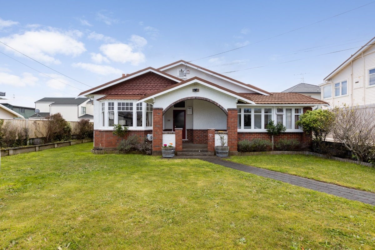35 Puriri Street, Miramar, Wellington - Carousel 1