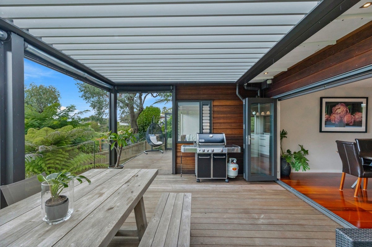433 East Coast Road, Mairangi Bay, Auckland - Carousel 1
