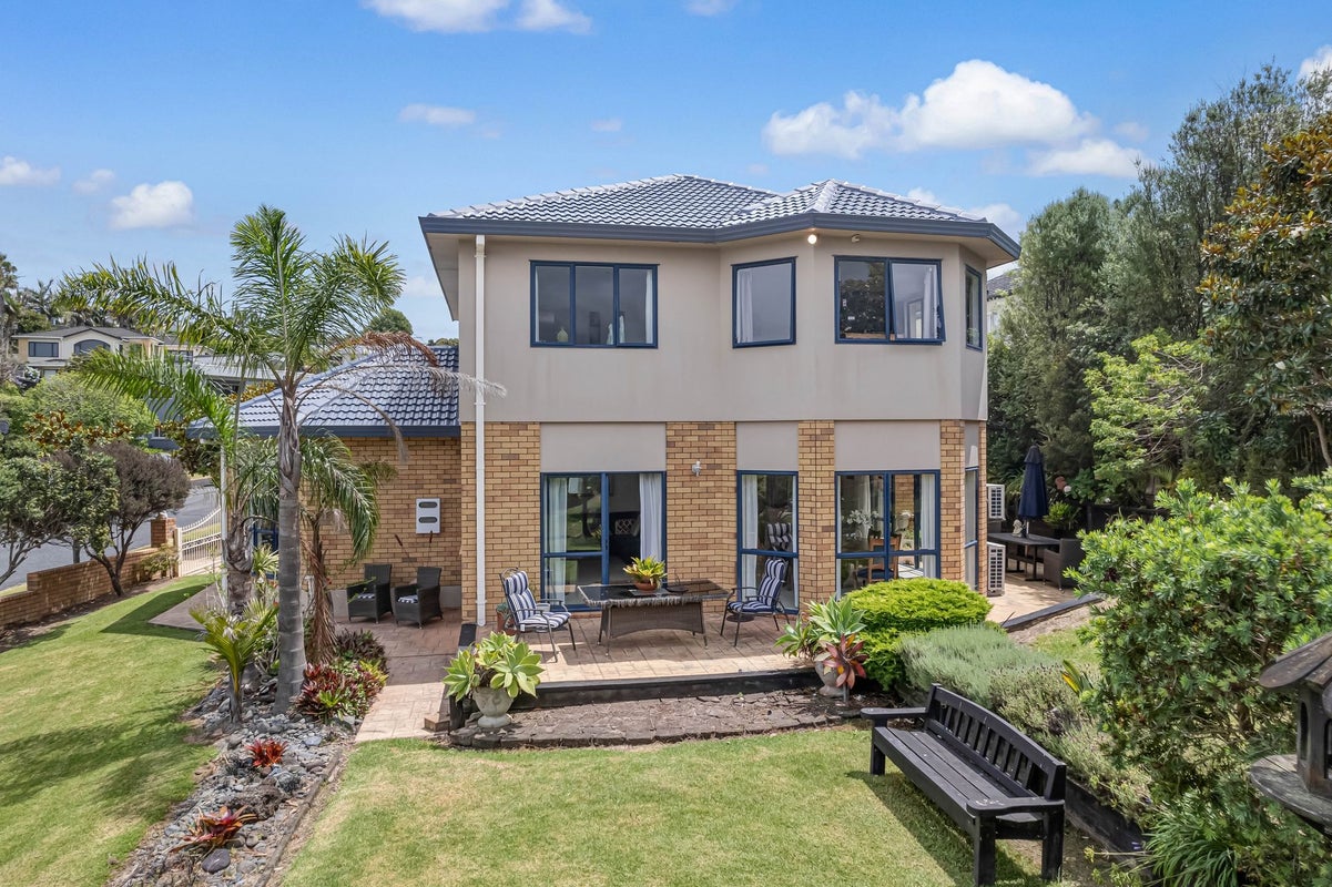 19 Belleaire Court, West Harbour, Auckland - Carousel 35