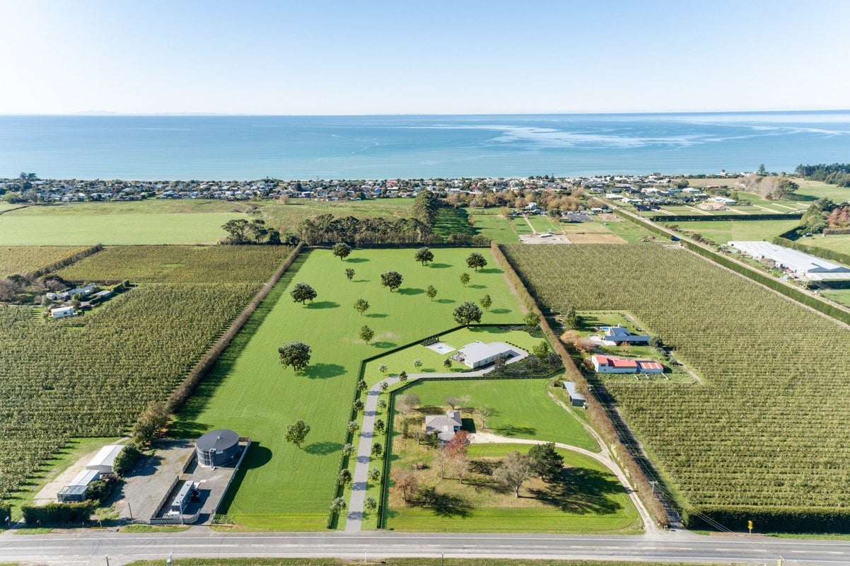 117 Parkhill Road, Haumoana, Hastings - Carousel 1
