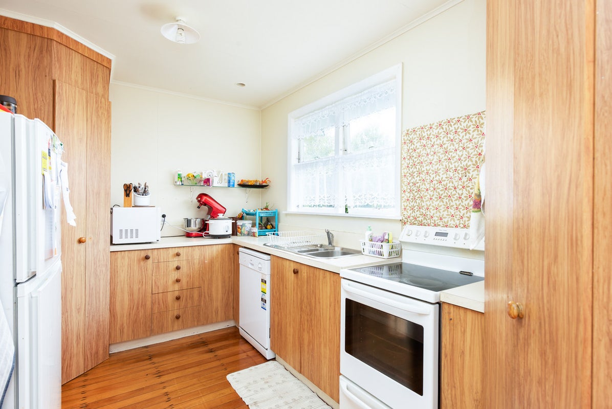 8 Purkiss Street, Springlands, Blenheim - Carousel 2
