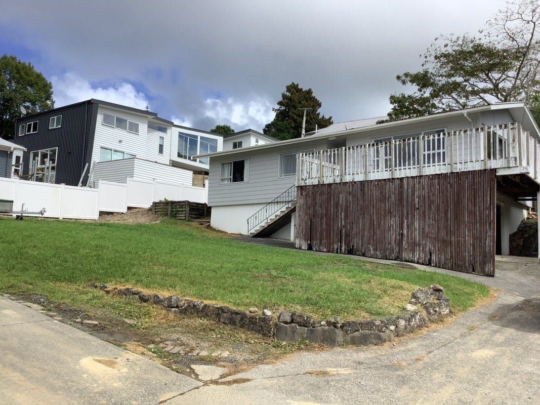 75 Vandeleur Avenue, Birkdale, Auckland - Carousel 1