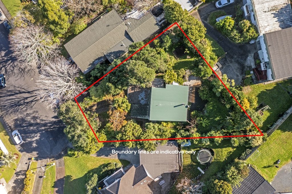 8 Morlie Place, Torbay, Auckland - Carousel 2