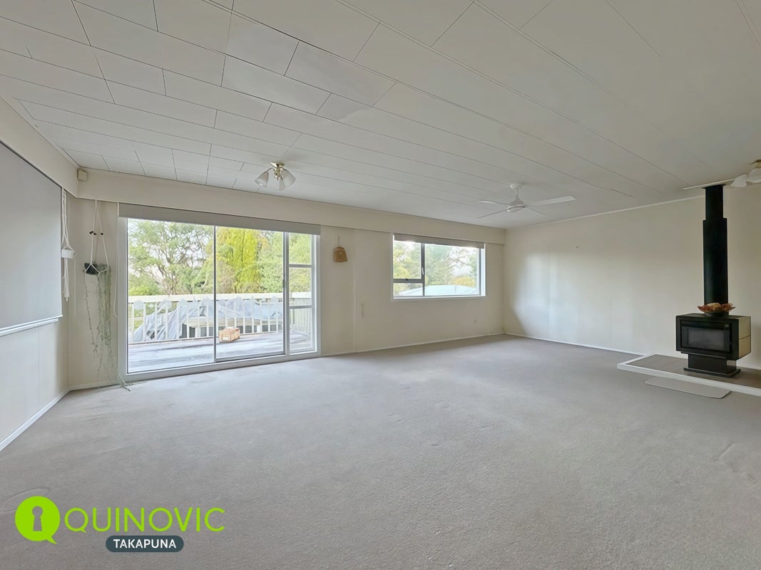 1 La Trobe Street, Pakuranga Heights, Auckland - Carousel 2