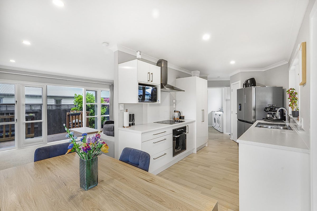 95 Scott Street, Leamington, Cambridge - Carousel 1