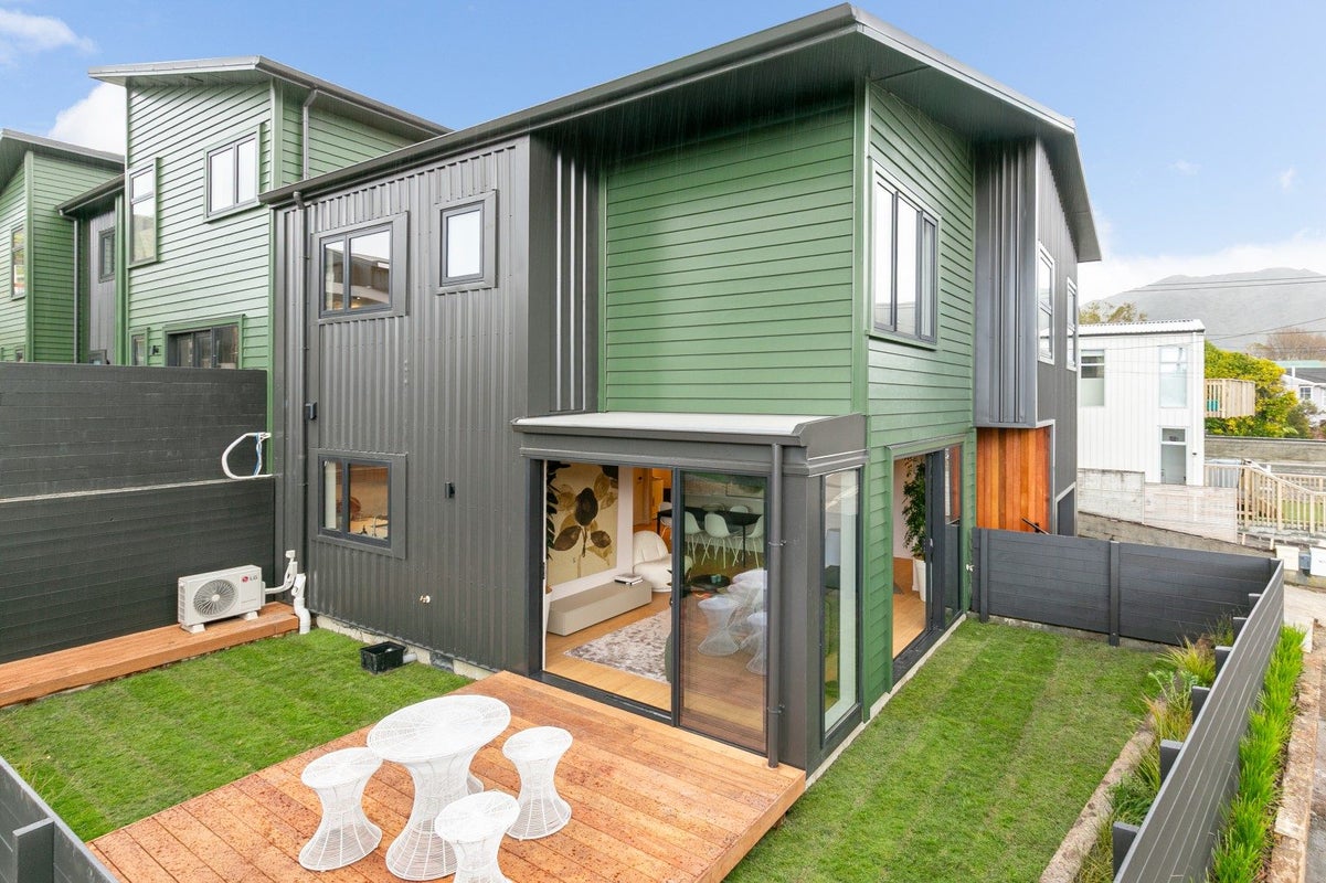 365B Karori Road, Karori, Wellington - Carousel 2