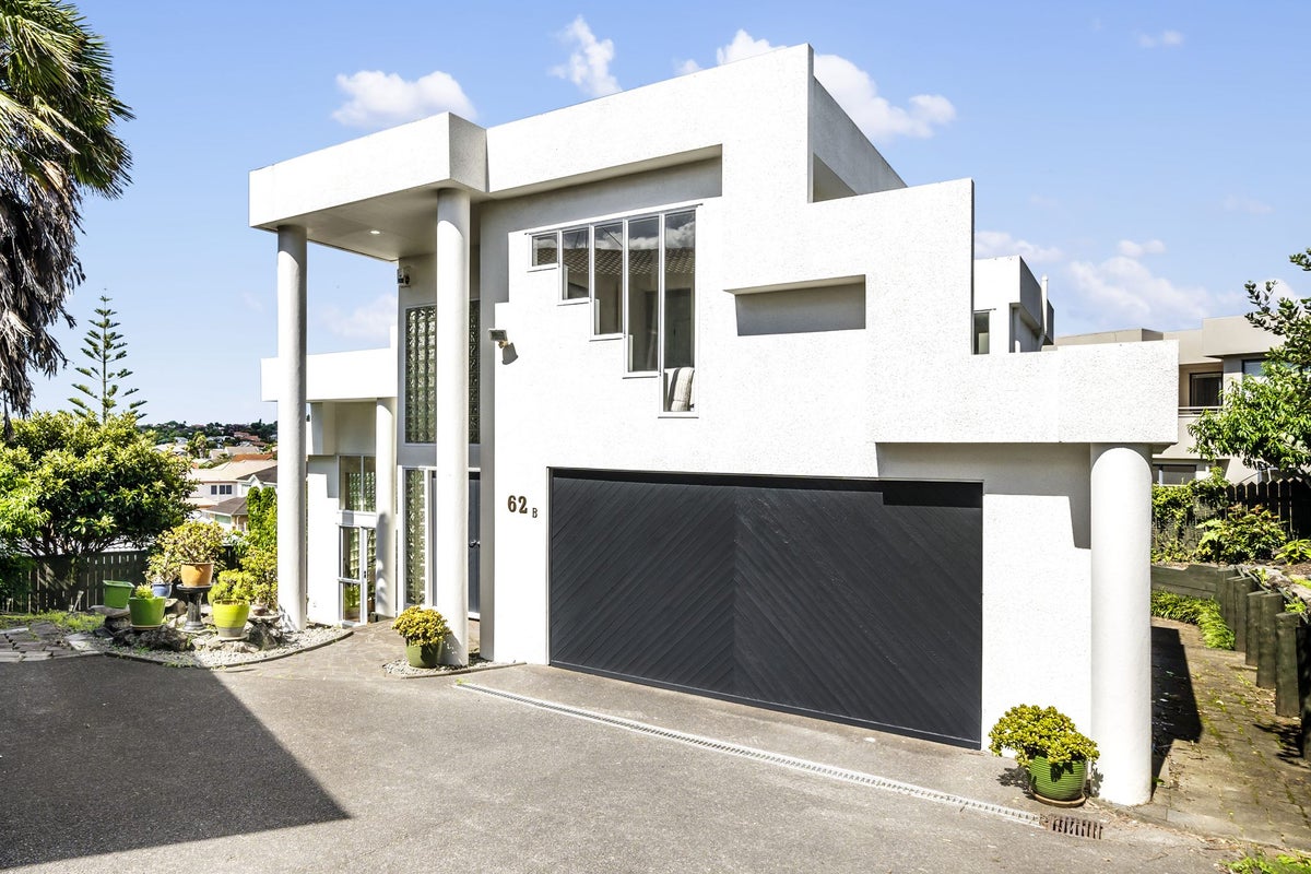 2/62 Simmental Crescent, Somerville, Manukau - Carousel 2