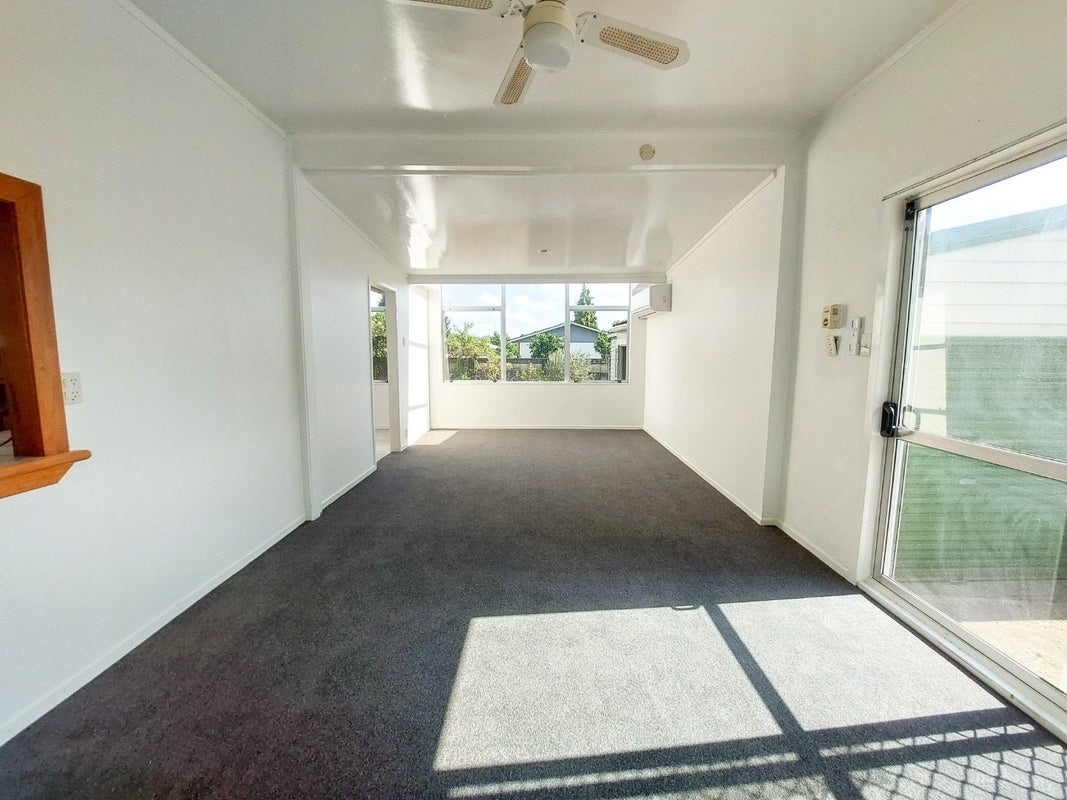 33 Wilson Street, Hamilton East, Hamilton - Carousel 2