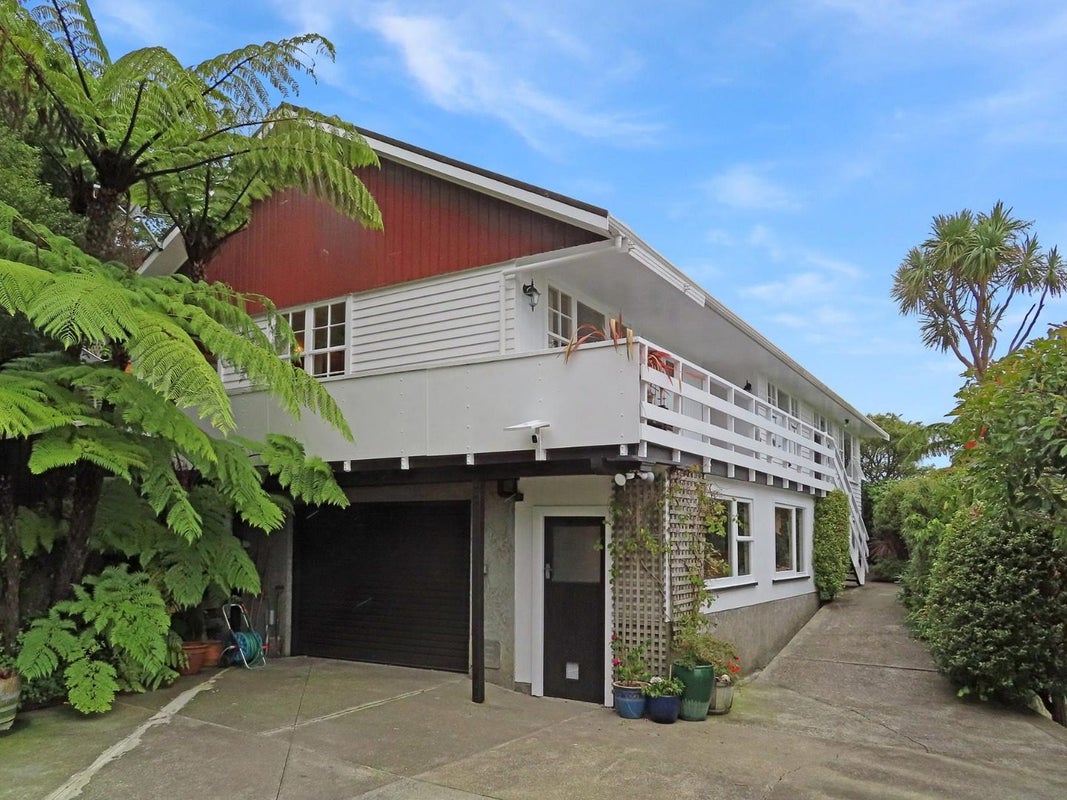 40 Sunshine Crescent, Kelson, Lower Hutt - Carousel 1