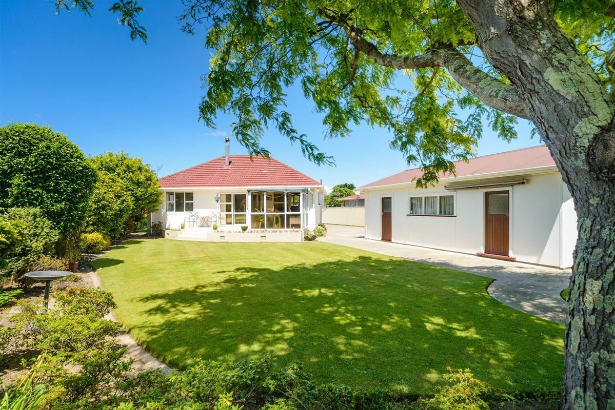 3 Paisley Street, Awapuni, Palmerston North - Carousel 1